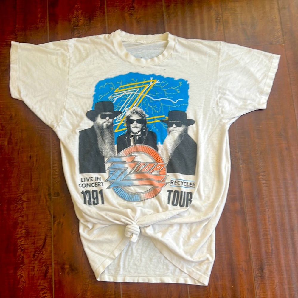 1991 ZZ Top Tour Tee; Vintage perfectly worn ZZ TOP Band Tee Size Medium